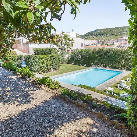Villa Sleeps 7 With Pool *